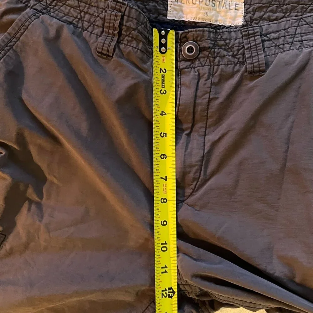 Aeropostale Mens Cargo Shorts Size 36 Gray Multiple Pockets Zip Durable Casual - Picture 10 of 10